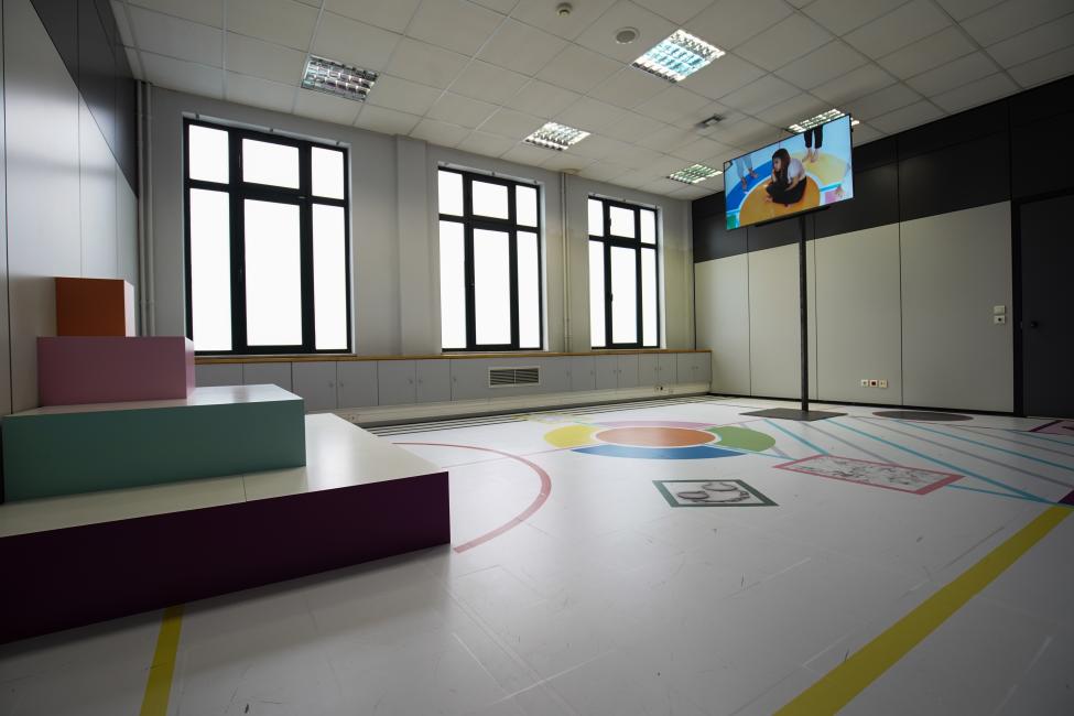 Danielle Dean, Trainers, 2014, 6th Athens Biennale 2018 ANTI, photo by Nysos Vasilopoulos